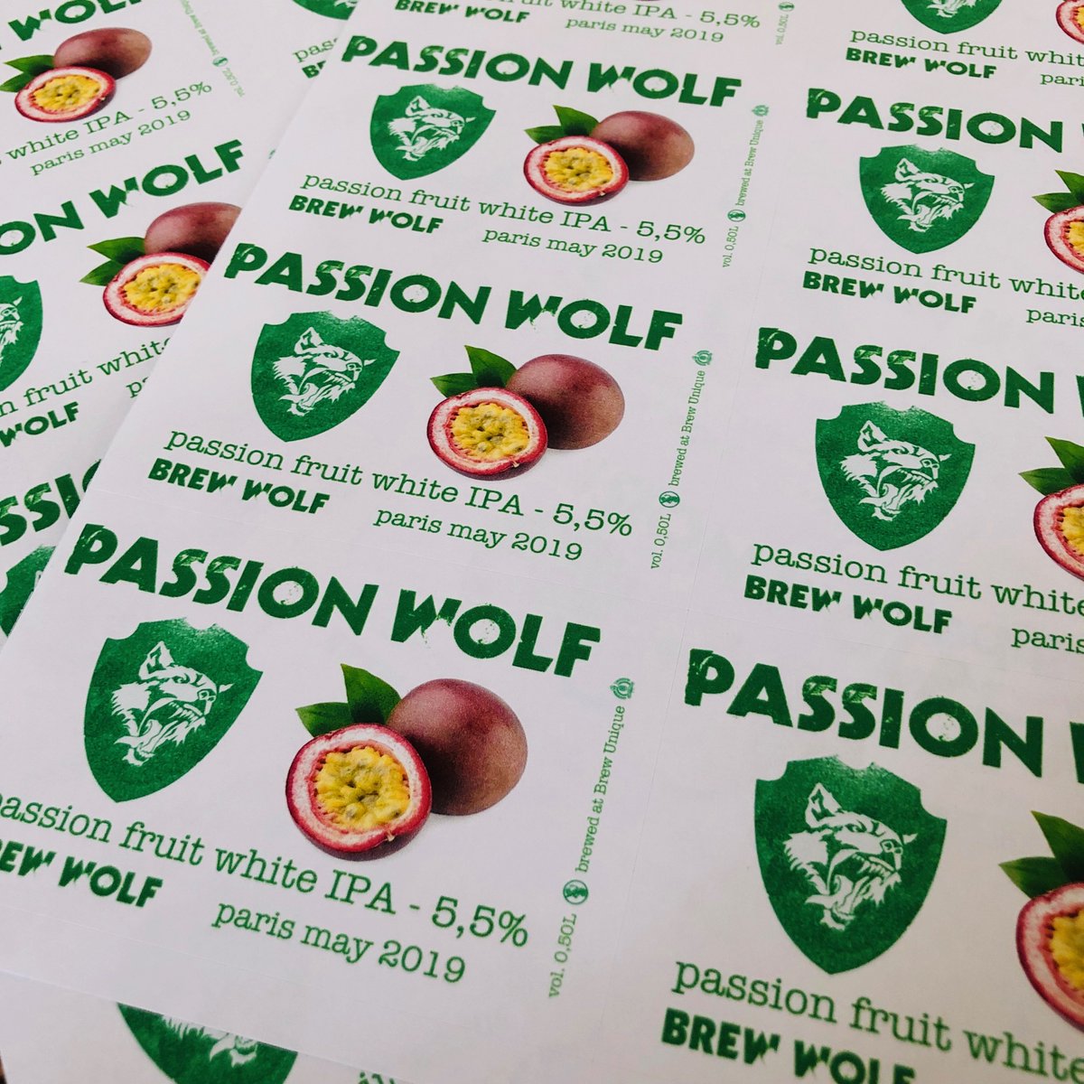 BrewWolf's tweet photo. Passion Wolf by @BrewWolf #BrewWolf #passionfruit #whiteIPA #homebrew #brewyourown #brewing #brewingbeer #brassage #brassam #beerporn #brewporn #craftbeer #beergeek #beerlover #hoppyhour #beeroclock #biere #biereartisanale #instabeer @brewunique #BrewUnique https://t.co/0kGaGKcxb1