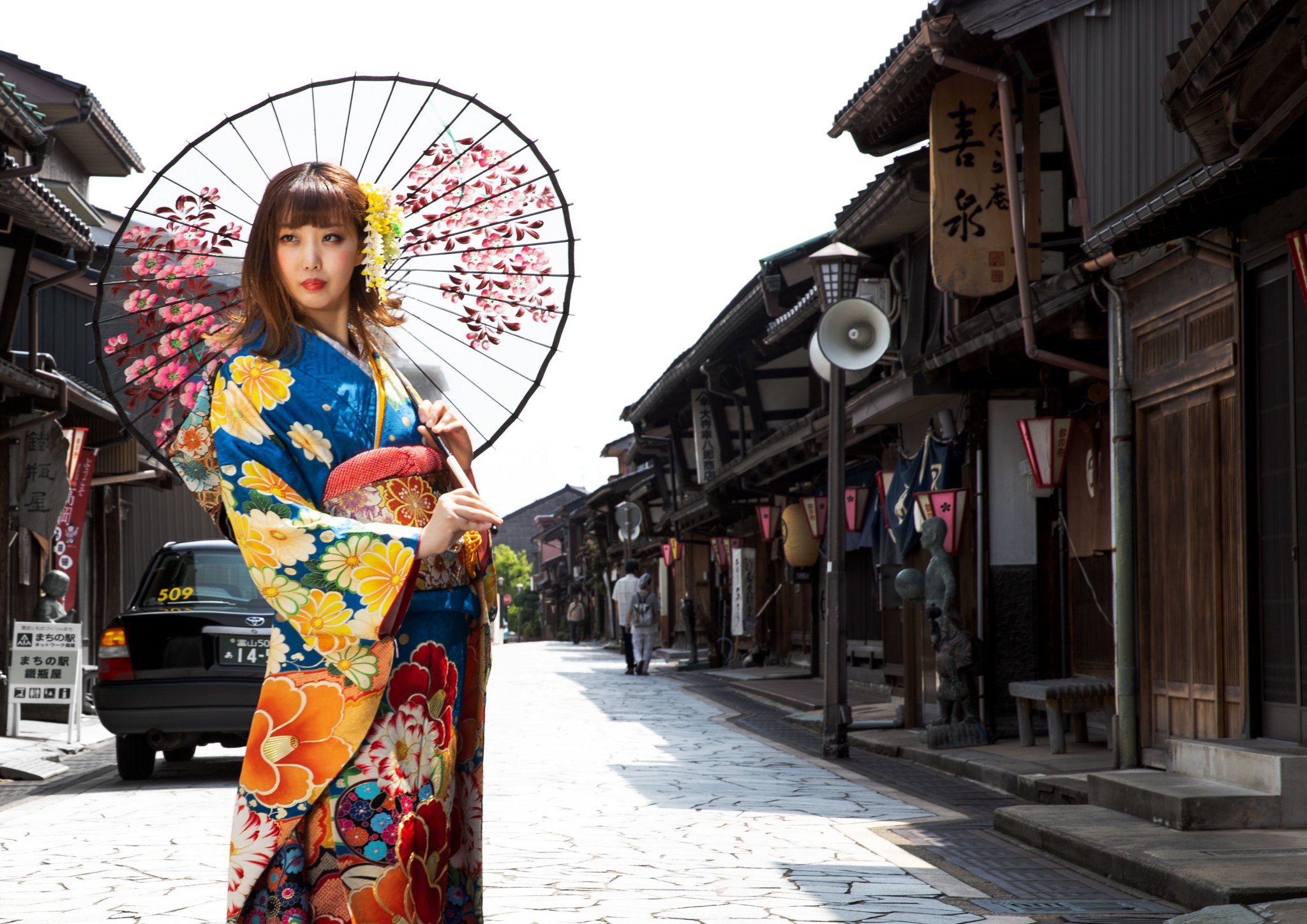 和楽庵 和楽庵ではヘアメイク 着付けにもこだわり時間をかけ丁寧に仕上げます 全国から振袖を着てモデルをしてみたい女性を大募集してます モデルさんにはお気に入りのカット3枚をデータでプレゼント 着物モデル Warakuan Kimono 振袖 和楽庵