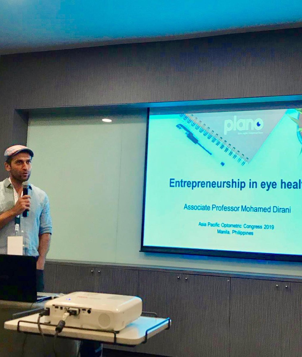 MoDirani1's tweet photo. Here I am running the registration desk to my own workshop, APOC, Manila ! Entrepreneurship in eye health. The best and worst decision of my life.... #eyehealth #givingback #guestlecturer #APOC2019 https://t.co/zTMkQPMCTa