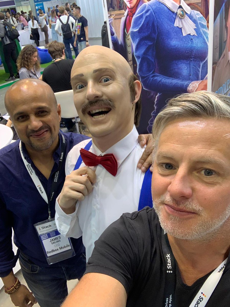 jimsalins's tweet photo. Meet Austin the butler from #homescapes #gardenscapes - #playrix / #redboxmobile White Nights St Petersburg 2019 https://t.co/ba4h3qrFAM
