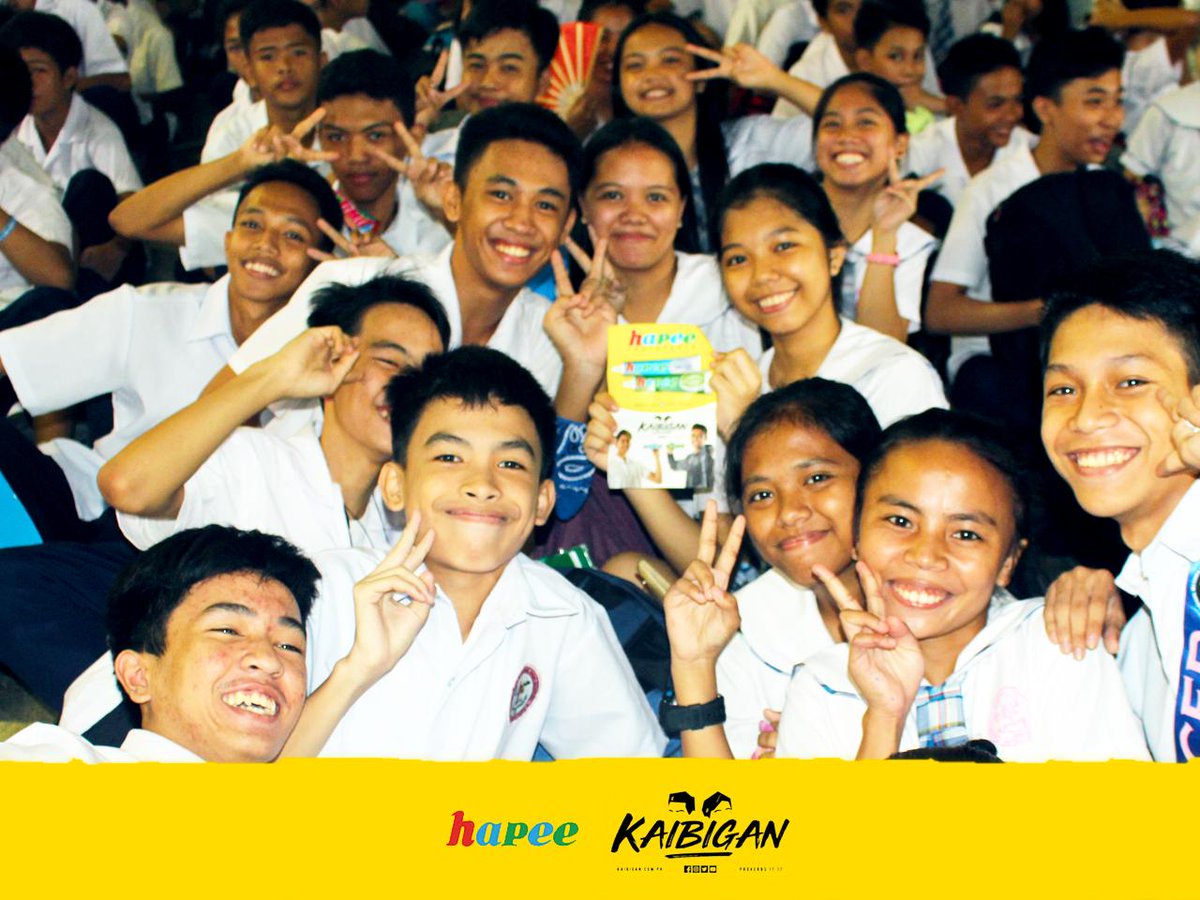 KaibiganOFC's tweet photo. Perkins Twins and Hapee Students in Antipolo, Philippines. #kaibigan #hapee #ngitinghapee #hapeetoothpaste #kaibiganmovie #afriendlovesatalltimes https://t.co/318pyMKDHW