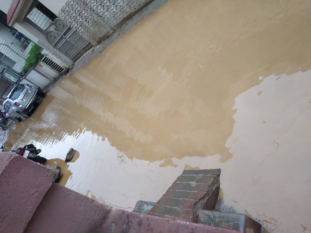 BVed87's tweet photo. @GwaliorNigam required your fast action as citizens of this colony is suffering bcoz of this. Bhagwan colony, Kumharpura https://t.co/ExHliEkcC4