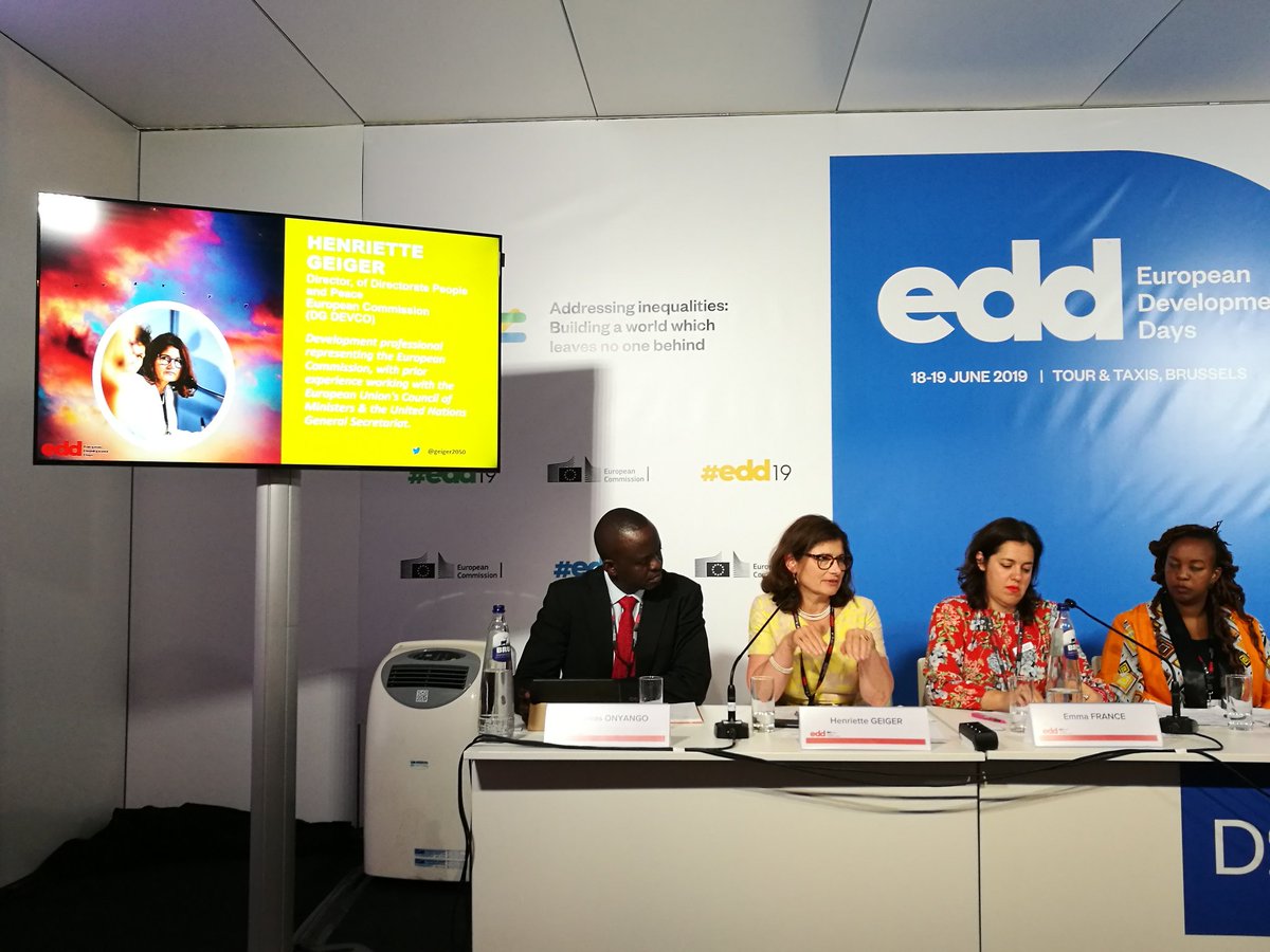 McCarthyKev's tweet photo. EuropeAid sees essential roles for empowered community health workers as critical to achieve UHC and PHC - Director Geiger on the panel for community health workers for UHC #EDD2019  #UHC @UHC2030 @europeaid @UHCPartnership @geiger2050 https://t.co/blGTVHTmvq