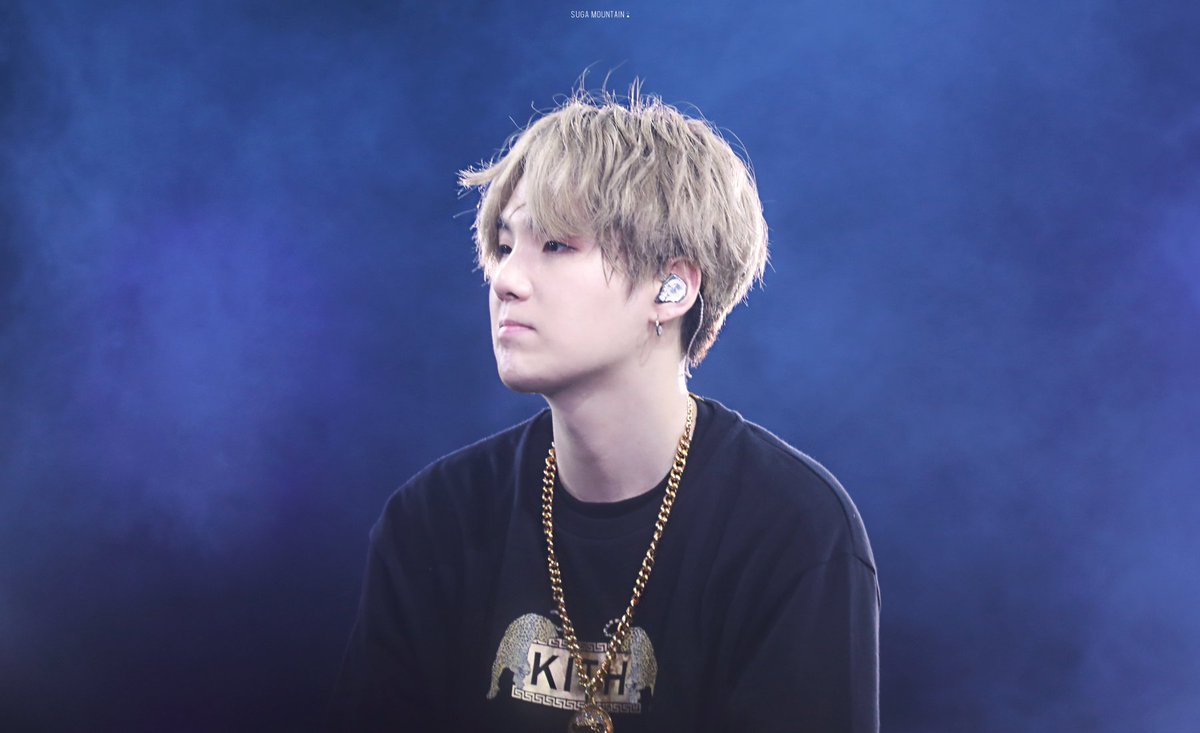 190615 HQ #SUGA #슈가 #방탄소년단 #BTS <a href="/BTS_twt/">방탄소년단</a>
힝입니다☹