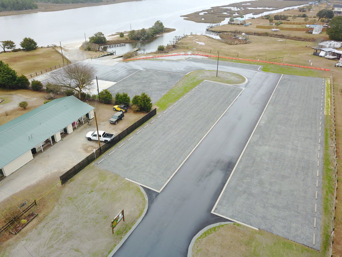 CapeLookoutEnv's tweet photo. @NCWildlife Shell Rock Landing Boat Ramp improvements using Ecoraster pervious pavers - expanded from <10 parking spaces to 62 with no stormwater basin, and no damage or #erosion from the wrath of #Hurricane #Florence! #GreenInfrastructure = #Coastal #Resilience! https://t.co/u3twSYUwJK