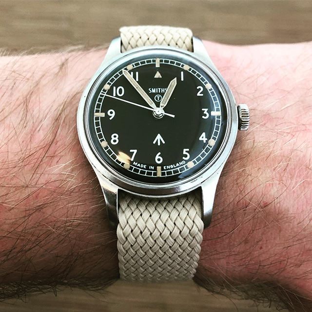 Copied @grantagnew and got myself a Smiths W10 from 1967 for the collection.
.
.
.
.
#smithswatches #smithsw10 #militarywatches #vintagewatch bit.ly/2Ir22Xr