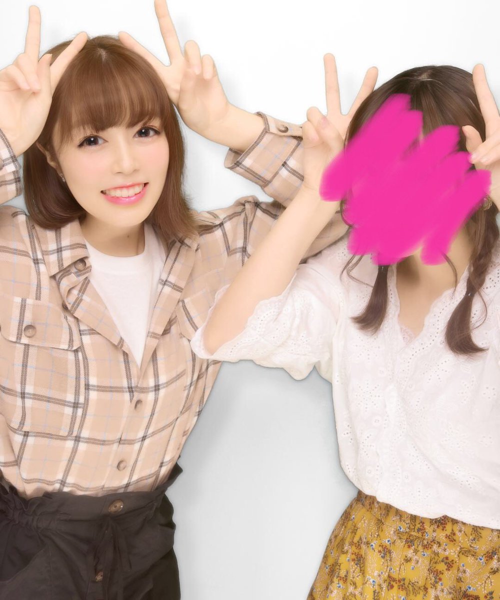 frecam19_240's tweet photo. 久しぶりにプリ取った~😁
最近のプリすごい笑
美容院行ってきた~♪
なんとかグレージュって色にしたんだけど完全にブラウン💇🏽‍♀️
#フレキャン #フレキャン2019 https://t.co/VWEpaBrY4n