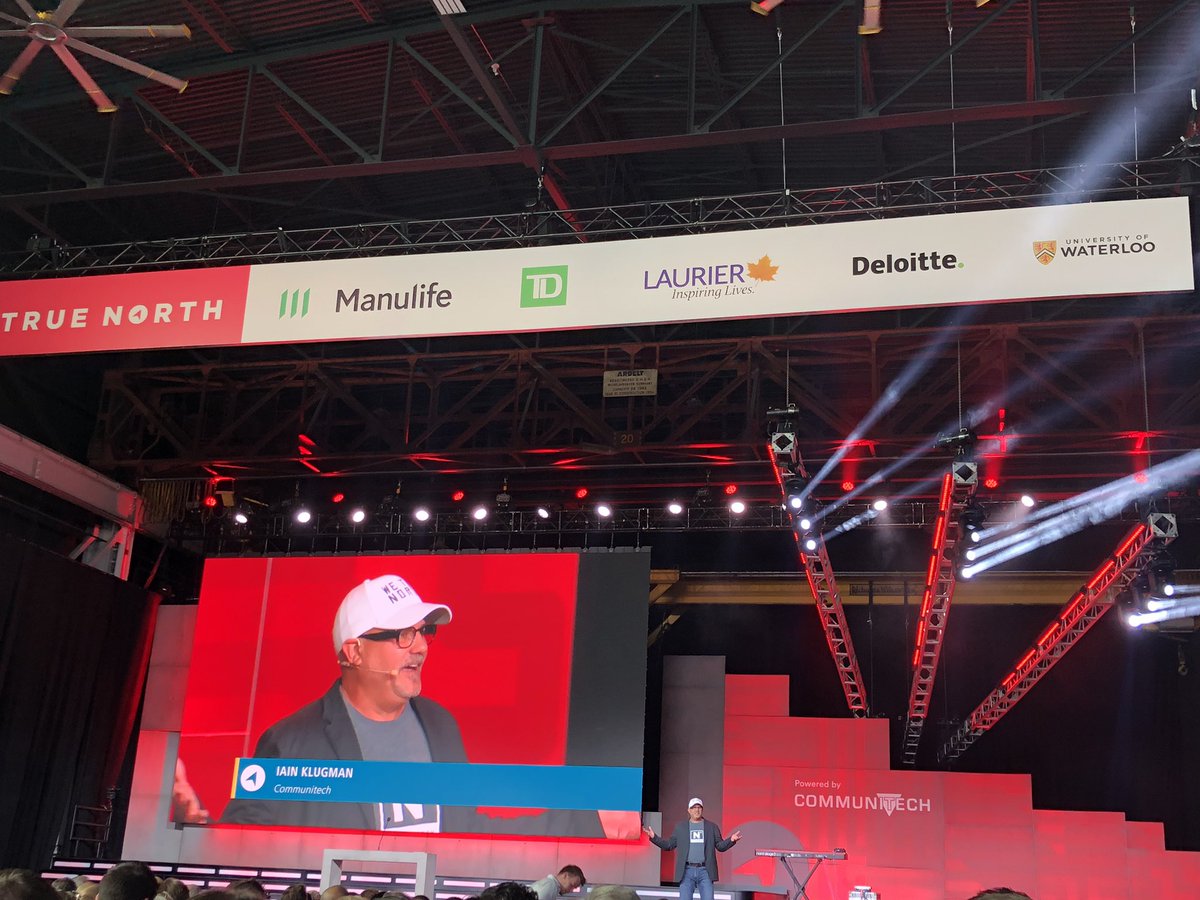 Molly Demarest tweet media