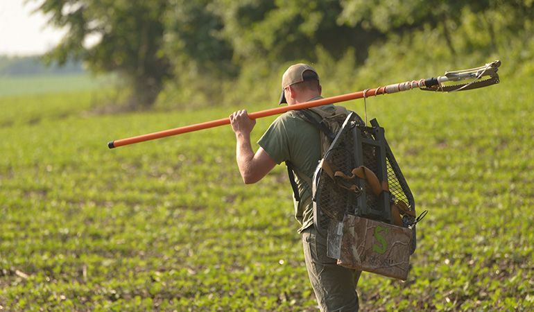 SPORTSMANchnl's tweet image. You score that new piece of land, now what? Summer scouting is a mix of boots-on-the-ground, trail camera usage, and glassing. All three should be used to inform you on deer movement. Learn more now, bit.ly/2WQlLnp! 

#IAMSPORTSMAN #deerscouting #summerscouting #deer