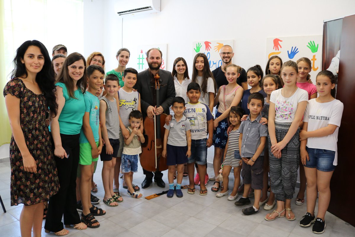 tdh_albania's tweet photo. 🎶 "The cello sounds like the human voice." - said Elgrision, who regularly attends the activities of the Multi-Functional Community Center in Lezha.
In the framework of the #IRMAproject, a recital concert was held today by renowned violinist, Vlorent Xhafaj. https://t.co/an22grVIsG