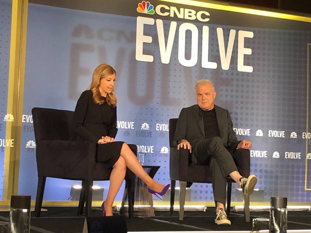 Kicking off the morning at #CNBCEvolve in NYC with a fascinating discussion with Aetna former Chairman and CEO, @mtbert, on 'The Evolving Workforce' and his new book 'Mission-Driven Leadership'.

Thank you for hosting us, CNBC.
