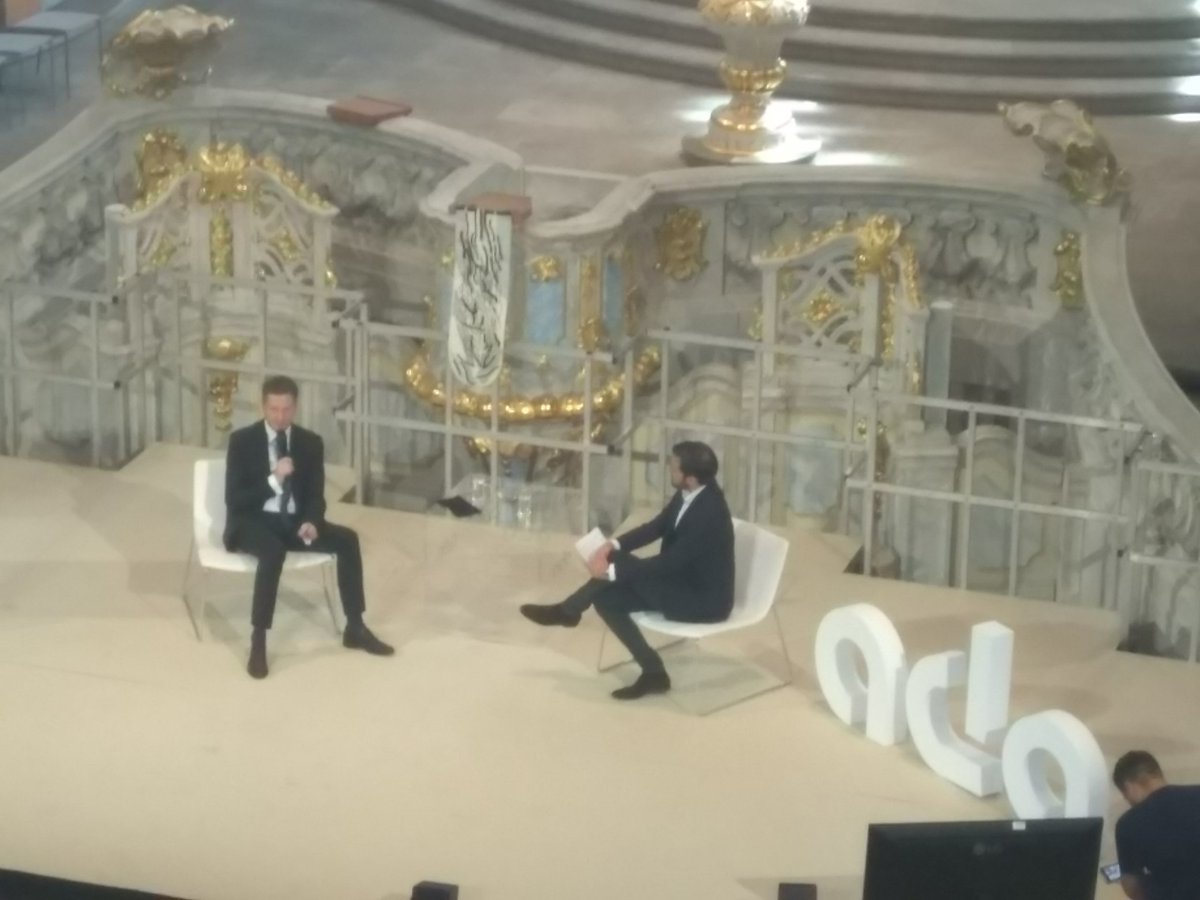 Zepp_L's tweet photo. Now on stage #MPkretschmer @ #moralsmachines #frauenkirche talking about 'Silicon Saxony shaping Germany's digital future?'
#futuresax #smartsystemshub #dresdeninvest #sogehtsaechsi #ceti #5GLab https://t.co/j1pgiCbsW2