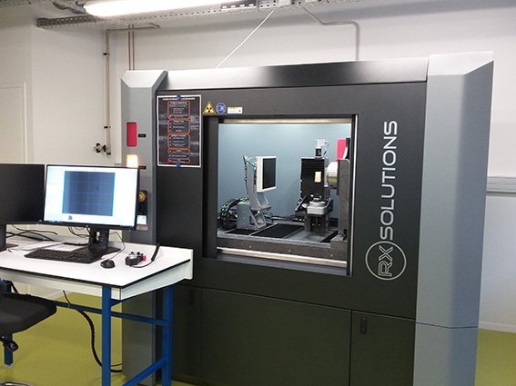 Prefet67's tweet photo. #Recherche
Blaise Gourtay, secrétaire général pour les affaires régionales et européennes, participe à l'#inauguration du nouveau #tomographe à rayons X de l'Institut Charles Sadron de @CNRS_Alsace. Le tomographe permet d'étudier les relations structures-propriétés des #matériaux https://t.co/BlJPv1Krri