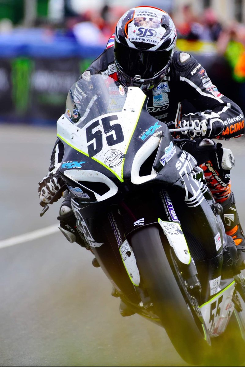 Mikeru55ellThr's tweet photo. Wheelie Wednesday on the exit of the Creg from TT 2019 #wheeliewednesday #HeroesRacing #oxfordproducts #suzuki #gsxr #hsbags #appsit #sublimedesign #richenergy #pipewerx #ru55ellroadracing #155 #creg #iom_tt #hjc #challenge #2020vision https://t.co/O6Lh2YpKxi