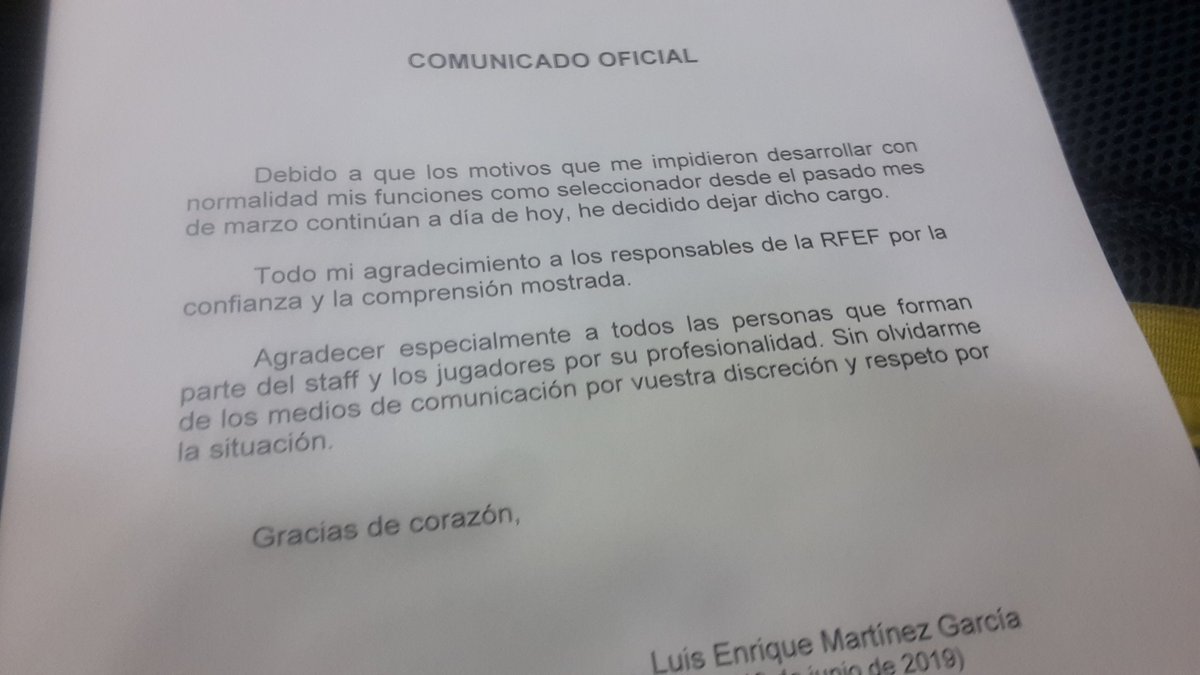 Luis Enrique deja de la selección, Robert Moreno le sustituirá D9bhAjxXoAEYF1a