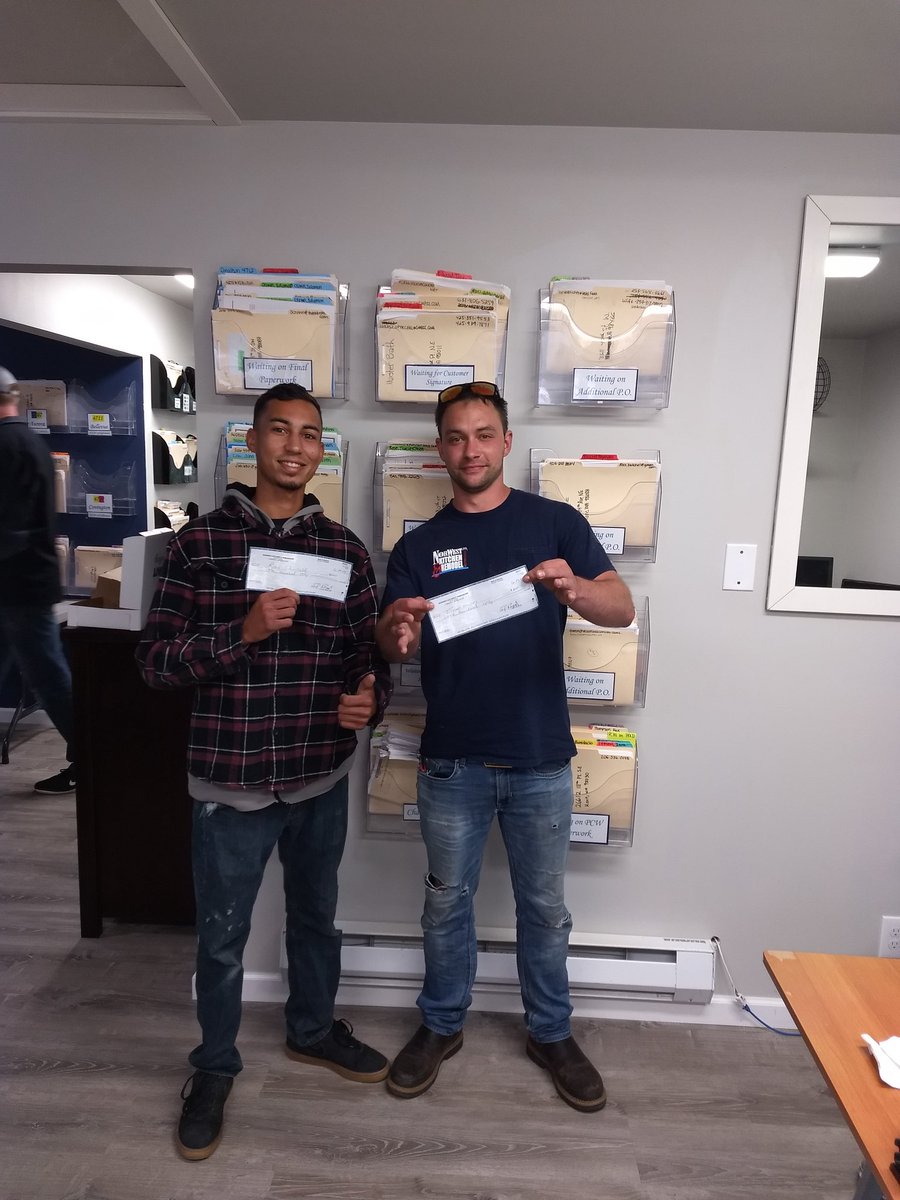 KitchensNorwest's tweet photo. Extremely satisfied customer out of Burlington store 8561 means instant bonus for Norwest  Ryan and Turner, great job  team Norwest &amp; Mike Koontz, designer 8561. https://t.co/0jIsP7ukKz