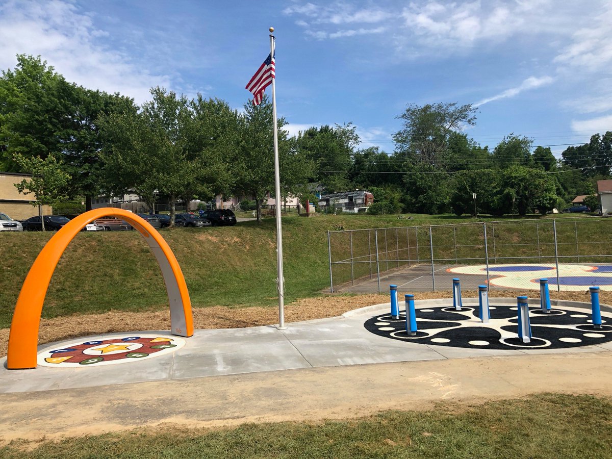 CunninghamRec's tweet photo. Congratulations @CityofAsheville Parks &amp; Rec on the first Sona Arch and MEMO by Yalp / sports and play equipment in North Carolina located at the Shiloh Recreation Center. #Yalp #InteractivePlay #InclusivePlay #MultigenerationalPlay #CunninghamRecreation #playgrounds #parks https://t.co/ACRII0tY3b