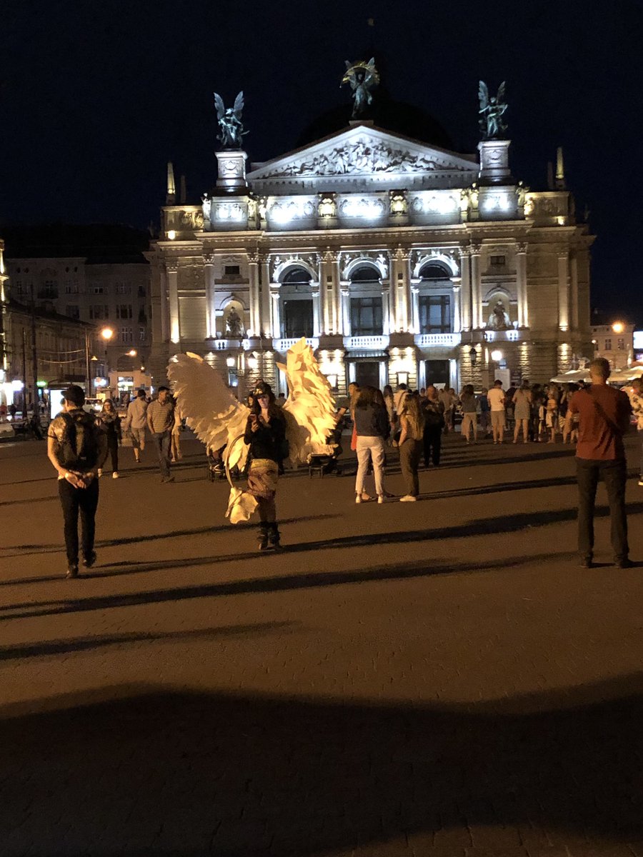 liwenji96757841's tweet image. 美丽的利沃夫再见啦
Гарний Львів на прощання.