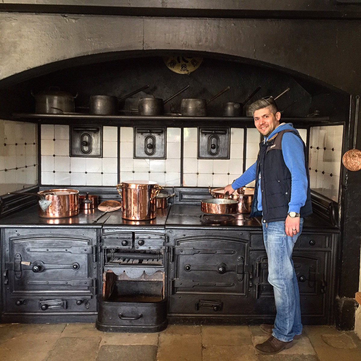 ChefConsultant's tweet photo. No gas / no electricity required 🔥 

Proper kitchen! 

#ChefsDream https://t.co/KK1N5QOpvk