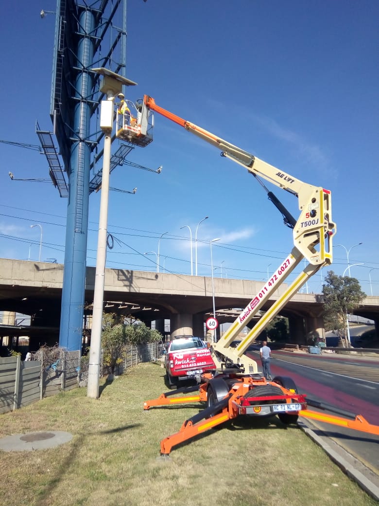 AccessKwick's tweet photo. The T500 is working overtime, it has been helping put up security cameras.

But that is not the only thing this versatile machine can be used for.

Contact us today to take your business to new heights.
Telephone: 011 472 6027
Email: info@kwick.co.za https://t.co/cebXztJlUK