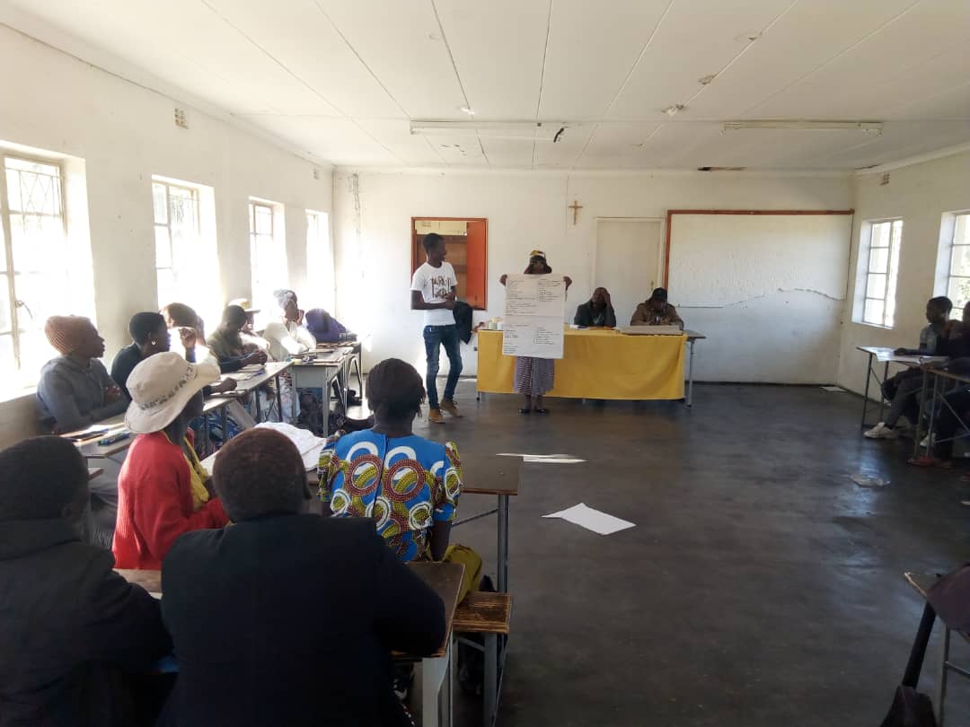 The Mahusekwa community in Marondera rural is facing many challenges like any other community given the economic situation-drug and substance abuse is high on the agenda #LeaveNoYouthBehind @FYBY09 @CadasaTrust @rafyttrust @CODETMUTARE @MutasaYouth @mutoko_youth