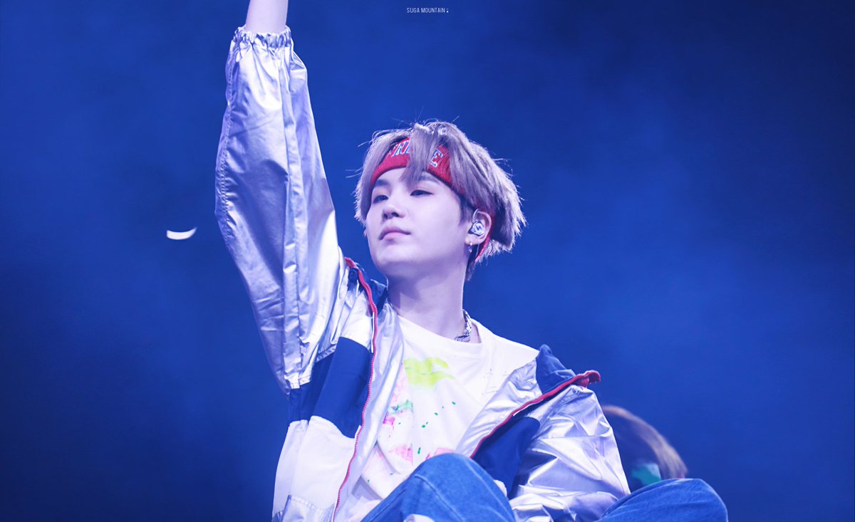 190615 HQ #SUGA #슈가 #방탄소년단 #BTS <a href="/BTS_twt/">방탄소년단</a>
행보캣습디다....ㅠㅠ