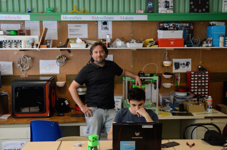 Quand l'économie collaborative s'empare des problématiques en zone rural, ça donne un Tiers-Lieu. <a href="/MarjorieAnsion/">m</a> est allée à la <a href="/LaQuincailleNum/">La Quincaillerie Num</a> de Guéret, où émerge les initiatives pour dynamiser le territoire. ⤵️

esjmontpellier.com/blogs/entendez…