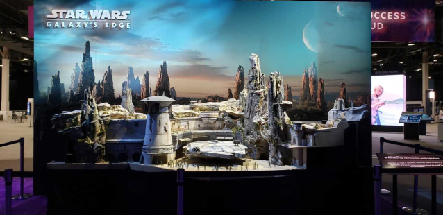 paulrwifi's tweet photo. Experience Star Wars: Galaxy's Edge at HPE Discover 2019 Las Vegas #HPEDiscover #HPEPartner https://t.co/abFzwNDMex https://t.co/CAUgtOVWu6
