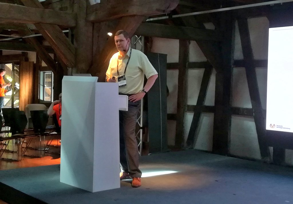catworkx's tweet photo. Welcome on stage Ronald Auerbach of @dvag with his talk “Our path to more transparency in IT”. The solution in that special use case: #Jira software in combination with the apps "Tempo for Jira" and "Insight". #CMSD2019, @TempoHQ, @RiadaAB https://t.co/SCeNcYiSR7