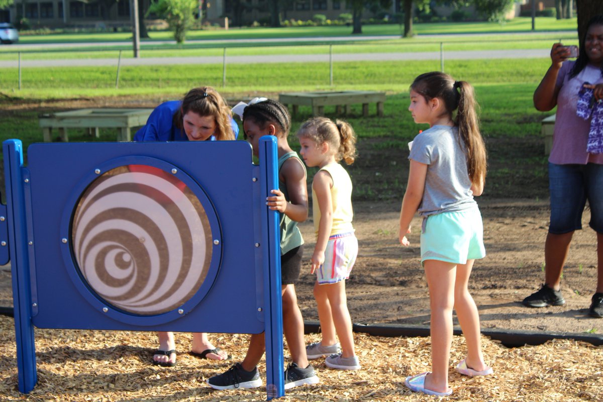 SivellsElem's tweet photo. Sivells Elementary hosted the grand opening for the KaBOOM! Playground this morning from 8-9 a.m. We had 40 children show up to play this morning! #wearewharton #sivellsstrong #sivellssuccess #sivellsrules #sivellsrocks #playground #rebuildtexas #kaboom #thankyou https://t.co/dcMChMw3Ng