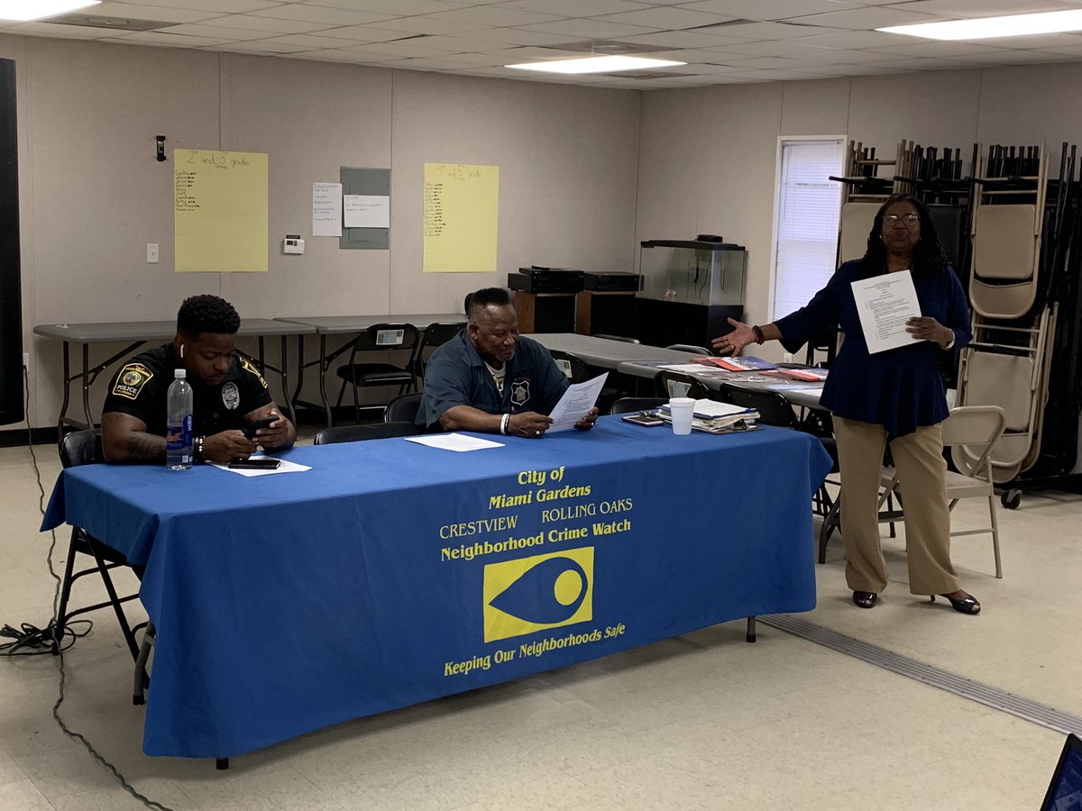 HardRockBridge's tweet photo. Thank you to the residents of the @CityofMiaGarden for inviting us to present during the Crestview/Rolling Oaks Crime and Grime Neighborhood Watch last week. @HardRockStadium #HardRockStadium #Pedbridge #CityofMiamiGardens #NeighborhoodWatch #FDOT #FLTurnpike https://t.co/MxximK8Drd