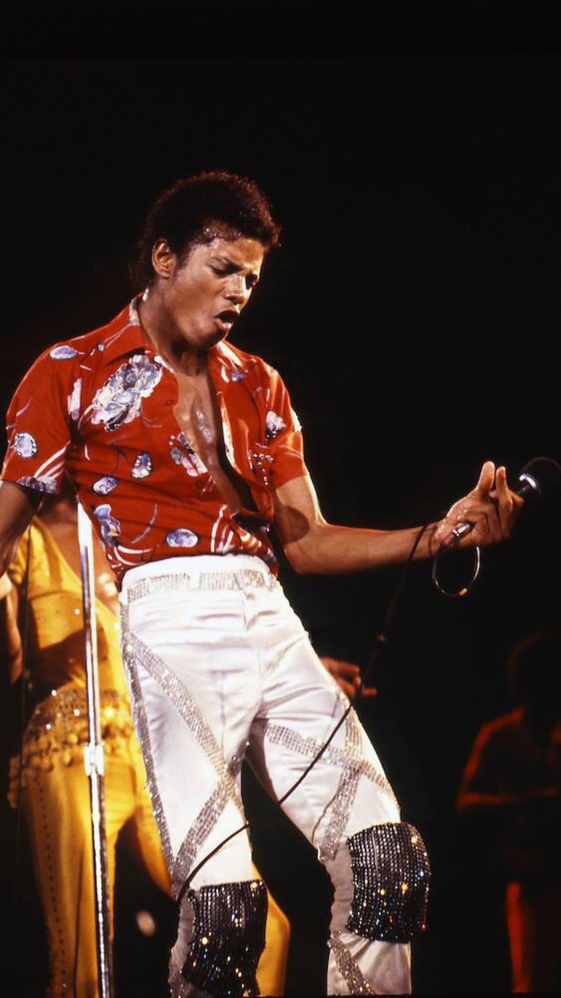 D9bqEHEXYAAXwrZ.jpg:large