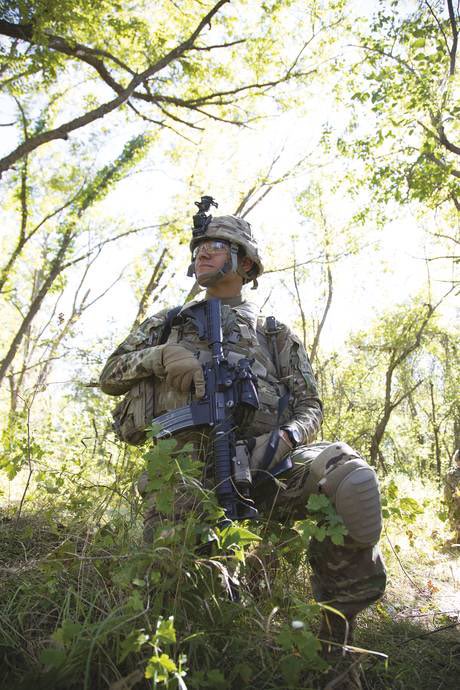 army_worth's tweet photo. $40,000 bonus still available for 11X Infantry Candidate MOS!! What are you waiting for!? Text OW63 to 462-768 to see if you qualify.#inourboots #infantry #warriorswanted #calltoservice #fortworth @fortworthrecruiting @USARDallasBNCDR @armyvrt_dallas https://t.co/0N2FWgGFl2