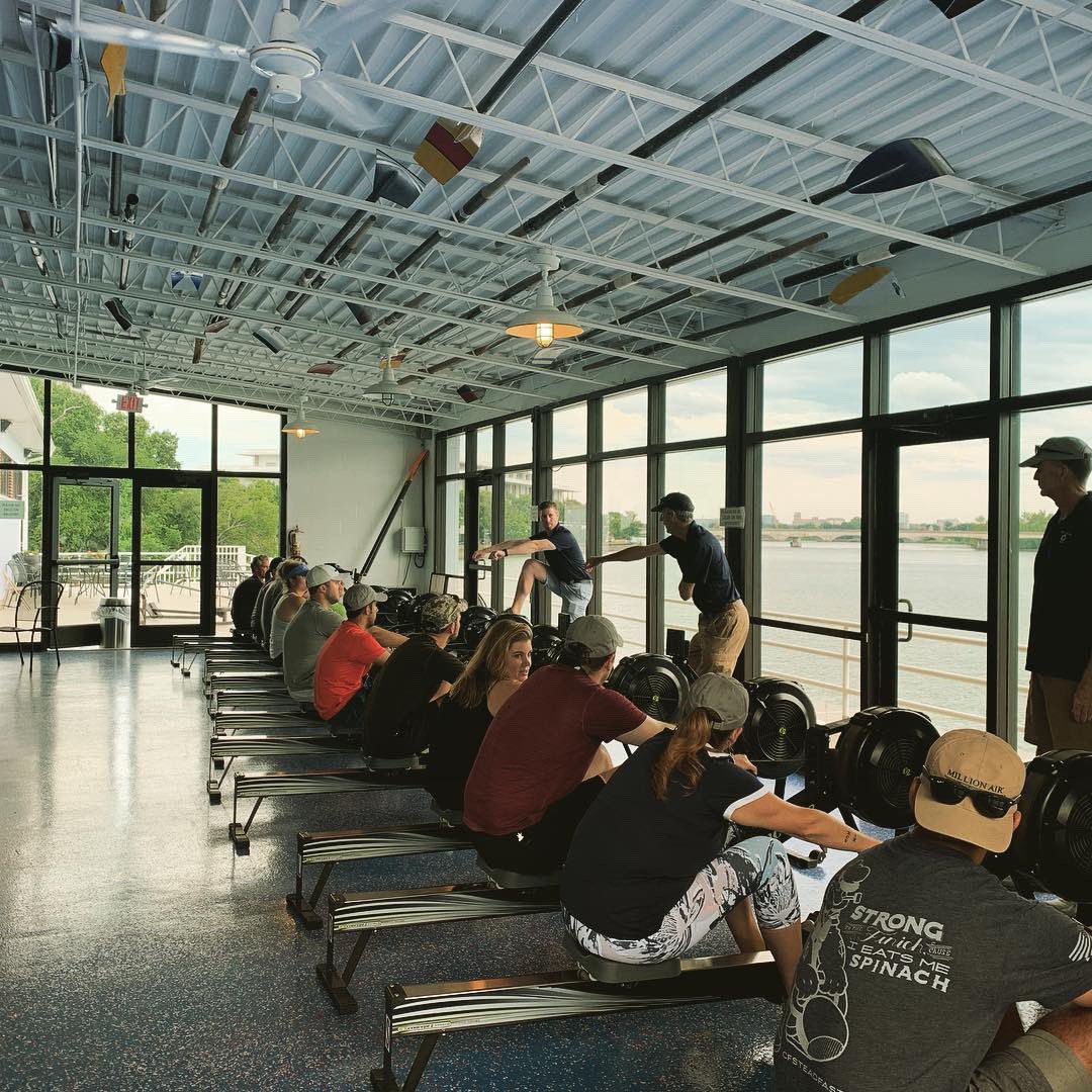 RowTeamConcepts's tweet photo. We’re kicking off a week of #rowing and #leadershipcoaching on the Potomac River with an executive group at Darden’s School of Business! Great energy and great teams! Count down to #raceday! #inspirationalleadership #experientialprograms #coaching #teambuilding #WashingtonDC https://t.co/P9qBytb4WM