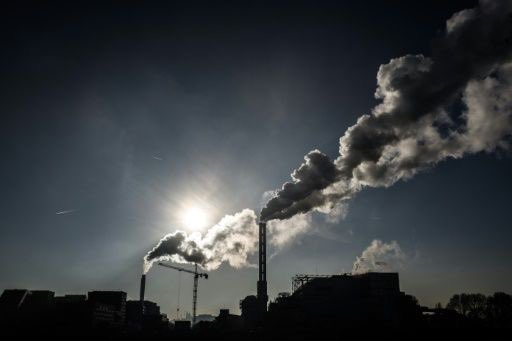 patrickgaley's tweet photo. EXCLUSIVE🚨: Lobby groups representing some of the world’s biggest polluters have sent thousands of delegates to negotiations aimed at limiting global warming, according to UN climate talks data obtained by @AFP https://t.co/UNcETz0rkt https://t.co/wBdSm6pEFB