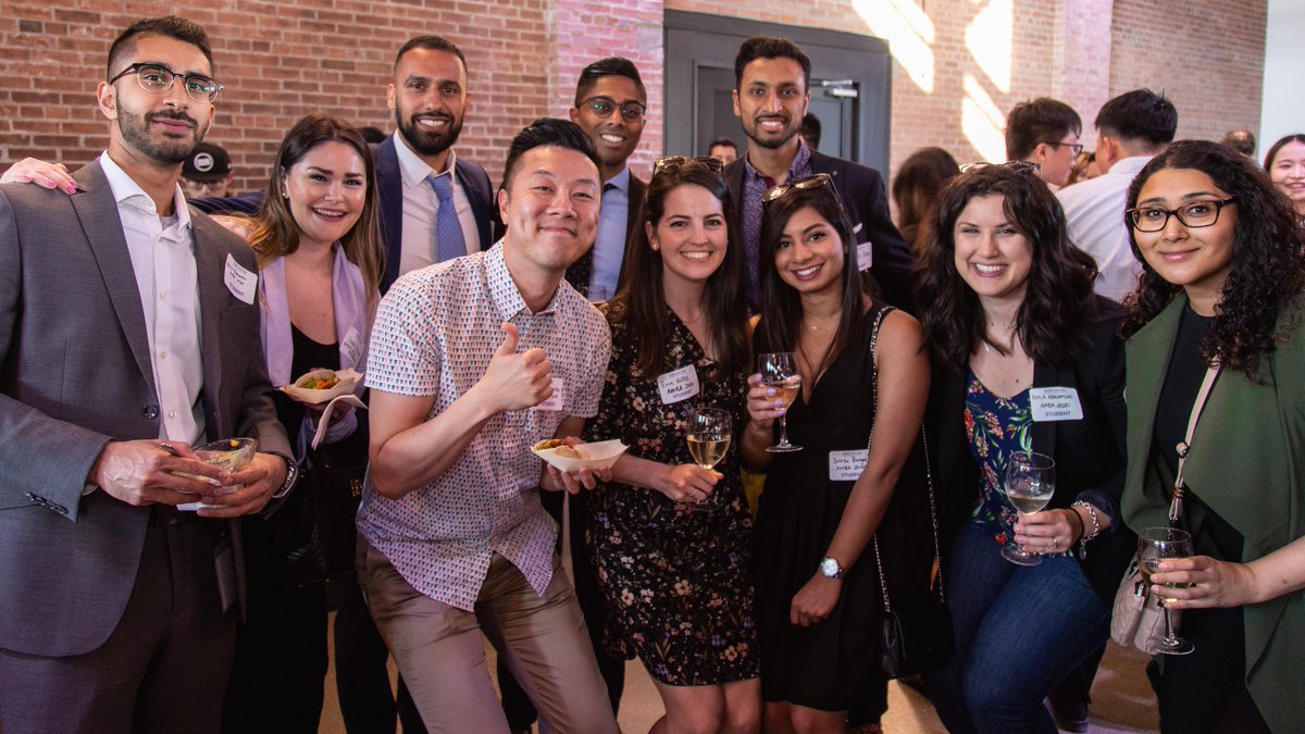 SmithBusiness's tweet photo. Last night over 800 #SmithBusiness alumni & students came together at #SmithConnect Live @SteamWhistle 2019 to network & mingle. If you're #SmithAlumni, don't miss out! Join https://t.co/WzYcWs64Bl and download the free app from the App Store or Google Play. #LifeatSmith https://t.co/11guDHdgVN