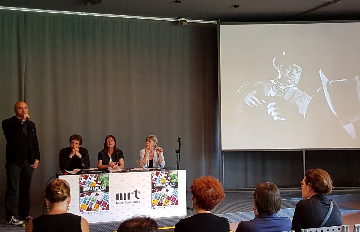 distretto cinema tweet media