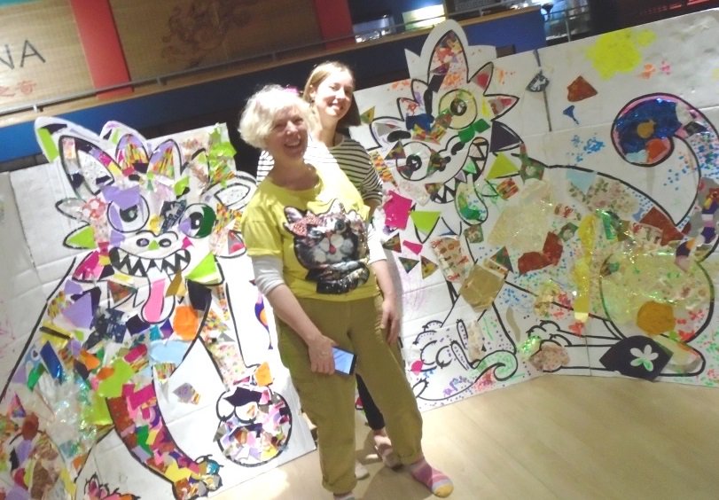 DUThingsToDo's tweet photo. Our Under 5 Little Dragons (roar!!) had a fantastic morning creating artworks with artist Betty Barnet Brown @twomantango and made a pair of lovely #Chinese Fu dogs, often seen guarding the entrance to temples and palaces. #Fudogs #Foodogs #WackyWednesday https://t.co/6dxXc6wZOx