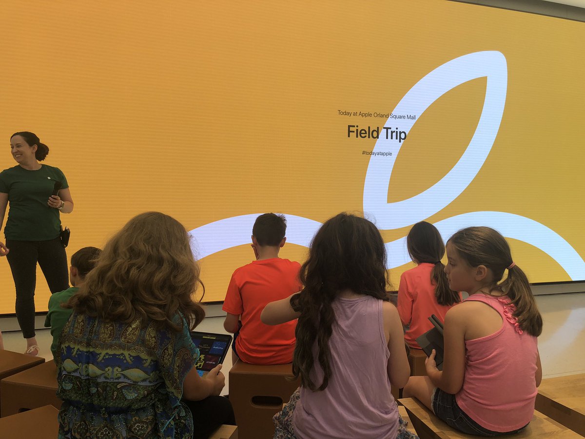 ckjoyce's tweet photo. Second summer series for @hpointschool has started! Today we are at the @Apple store @ Orland Park Mall. @OSD135 #HPsummerseries https://t.co/VISq4hp1xz