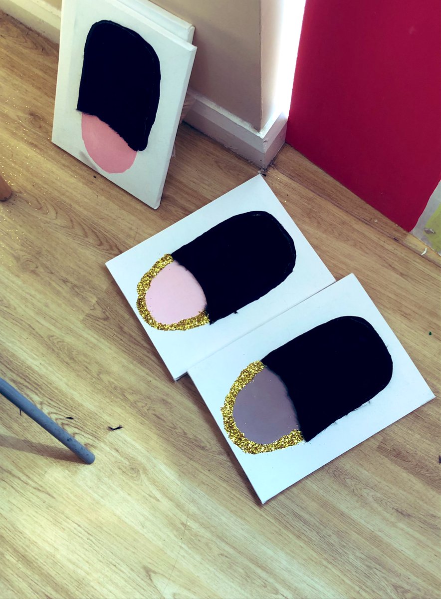 kincraigY1's tweet photo. We like to call this piece ‘Solo Busby’   There are officially only 20 copies of this piece in the whole wide world &amp; each are completely unique and different. We are proud to say that we have all 20 ready to showcase in our exhibition tomorrow! #WhatACollection @KincraigPrimary https://t.co/yvPMPIuq4W