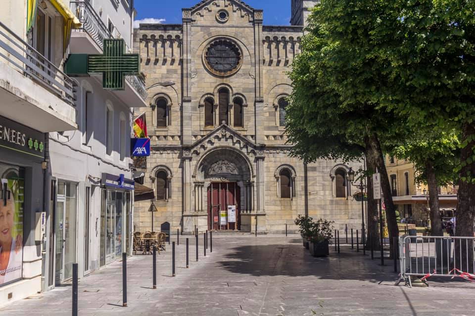 aquickrelease's tweet image. Most of our photos are taken on bikes with epic 360 degree views of the Pyrenees mountains. However we have been sent these stunning photos of where our AQR Bike centre is located in Luchon. Very spoilt to live in this special part of the world! #AQR2019 #Bike #Holidays #Luchon