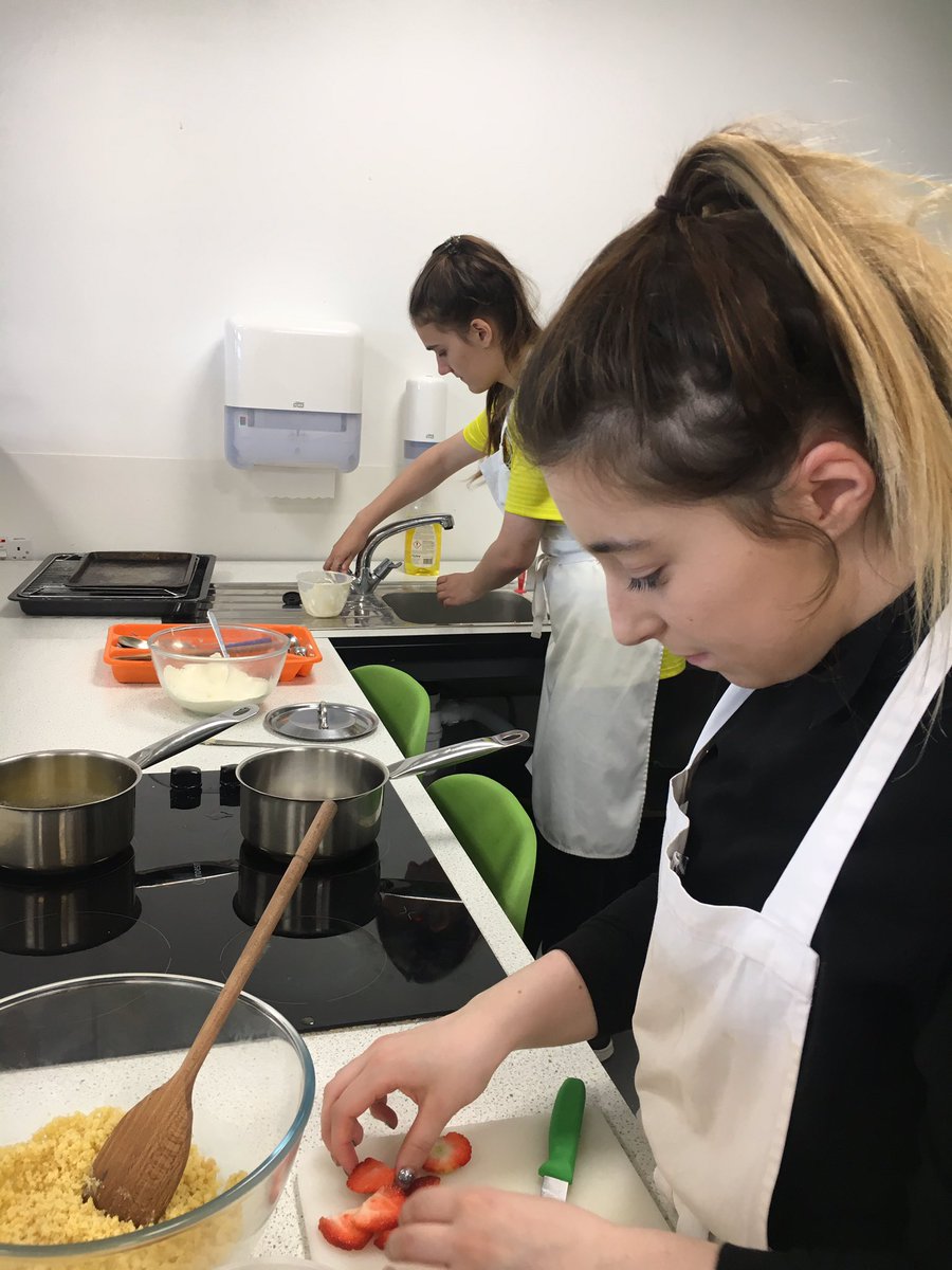 SRUCHospitality's tweet photo. Great effort by all @WaidAcademy for todays Ready Steady Cook invention team challenge well done ! #lovefood #srucelmwood #sruchospitality https://t.co/55cmKAESXc