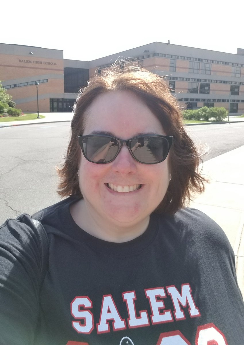 MsMullen_SHS's tweet photo. While there are still a few more days until I have officially completed my 1st year as an admin @_SalemHigh_  , I couldn't wait to thank our wonderful teachers and staff, and awesome students, for making this year great! Enjoy your well deserved vacation! https://t.co/ghNftZyhCK