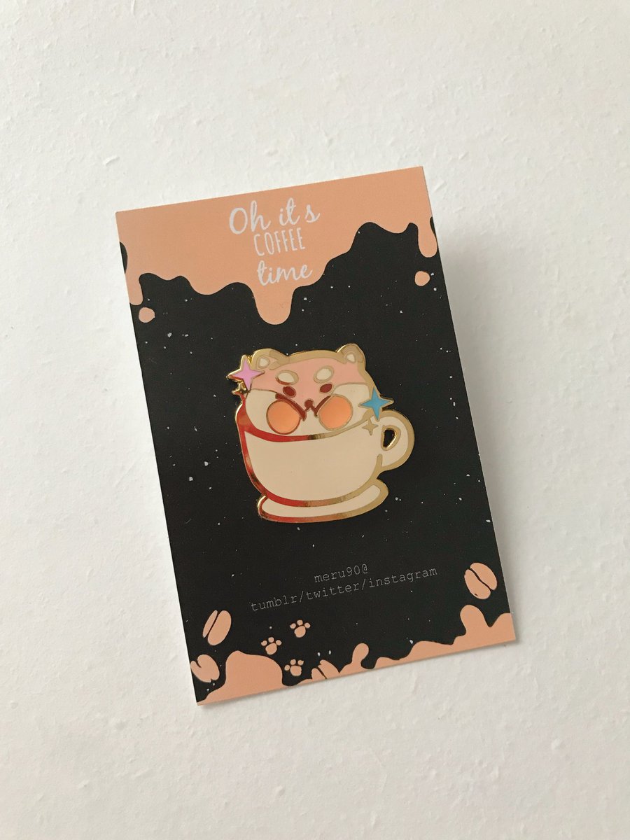 kazenary's tweet photo. 13. Finally I was able to buy more pins 💕 Look at the perfect ones from @DokiDelinquent that‘s 100% my jam. And also the Shiba pin from @meru90 is soooooo cute!! That‘s @Chikara_chan and my spirit 👌✨ #Dokomi https://t.co/EK7fJrrkMJ