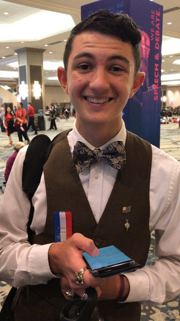 vhsSpeechDebate's tweet photo. And David makes top 18. #SurviveAndAdvance #vhs4n6 #WinAndStayIn https://t.co/lesLmjIXY8