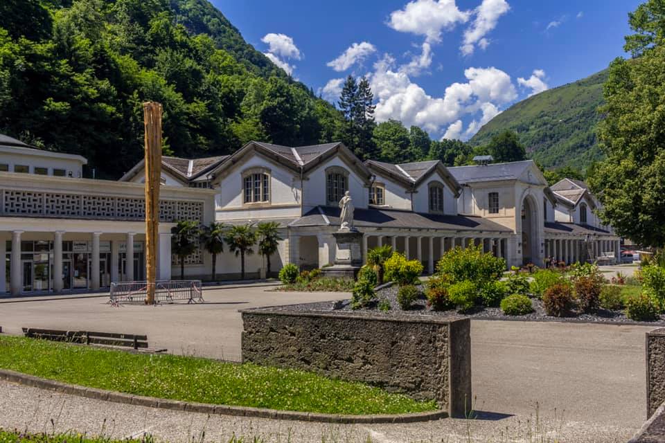 aquickrelease's tweet image. Most of our photos are taken on bikes with epic 360 degree views of the Pyrenees mountains. However we have been sent these stunning photos of where our AQR Bike centre is located in Luchon. Very spoilt to live in this special part of the world! #AQR2019 #Bike #Holidays #Luchon