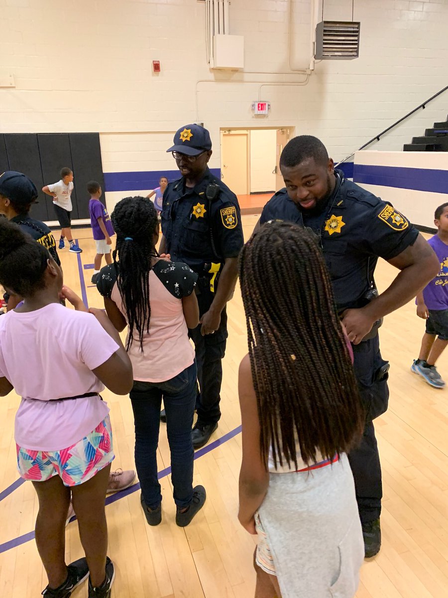 DeKalb_Sheriff's tweet photo. #CommunityRollCall π at Hamilton Recreation Center https://t.co/QkpdSHjXFo