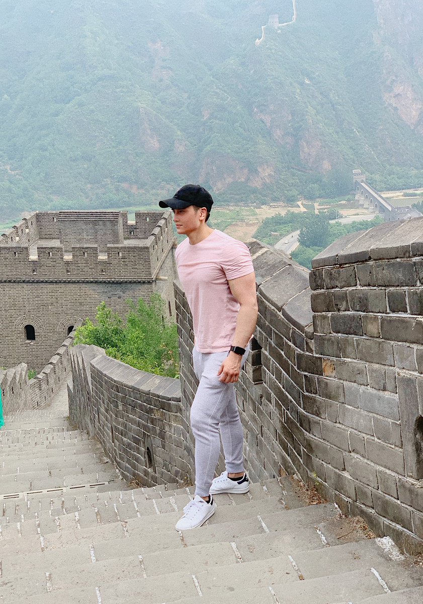 iamdanecar's tweet photo. When your dreams starting to become reality! #TravelGoals #Thegreatwallofchina https://t.co/g14Ek8Q91T