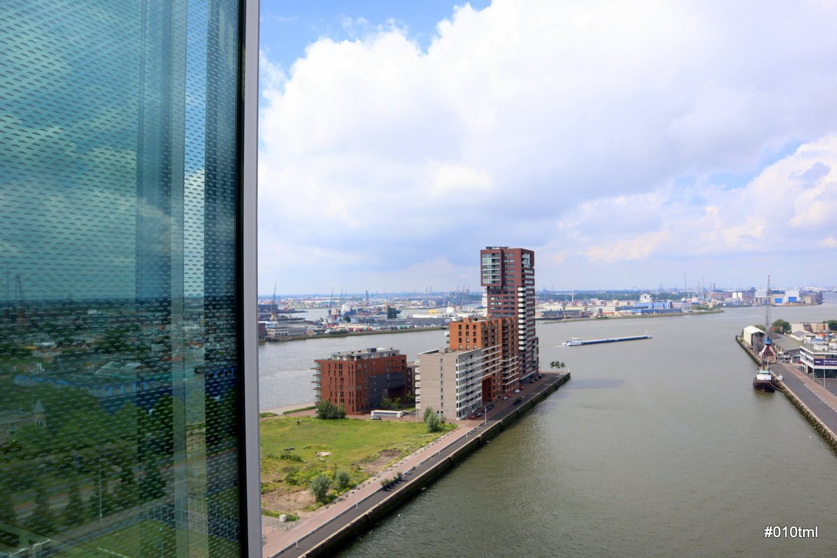 Jolanlelieveld's tweet photo. Benieuwd vanwaar ik dit mooie uitzicht had tijdens de #dagvandearchitectuur #dvda010? kijk op #010tml https://t.co/Mi75YUw1Qt https://t.co/1g3hGSq1FP