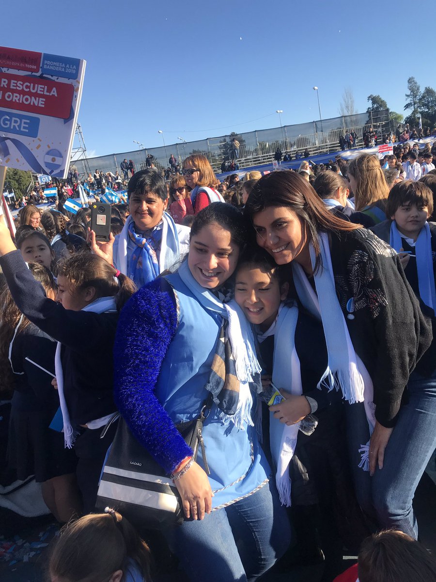 GiselaLZamora's tweet photo. Hoy fue un día muy importante para los chicos de Tigre que realizaron su promesa a la bandera. ¡Felicitaciones a todos, especialmente a mi hijo Lauti, que también participó de la ceremonia! #YoPrometoEnTigre 🇦🇷 https://t.co/gPo324mgkH